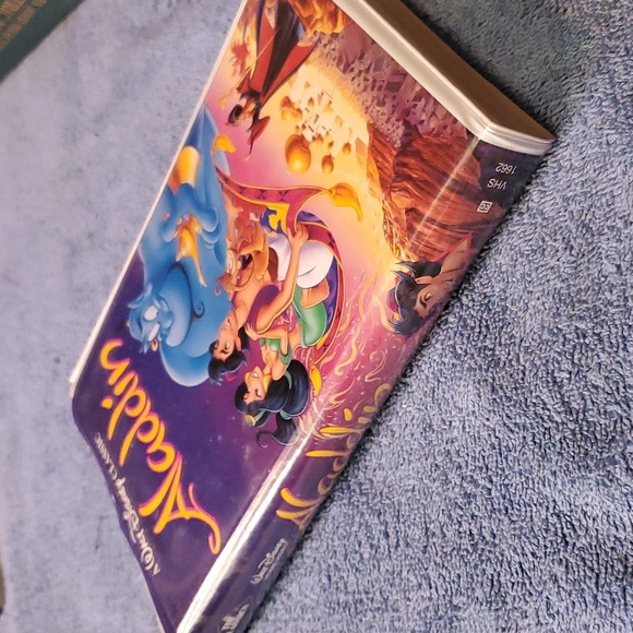Aladdin vhs tape - Picture 4 of 4